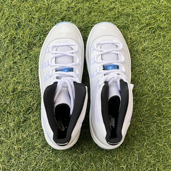 Jordan 11 Retro - Picture 4 of 5